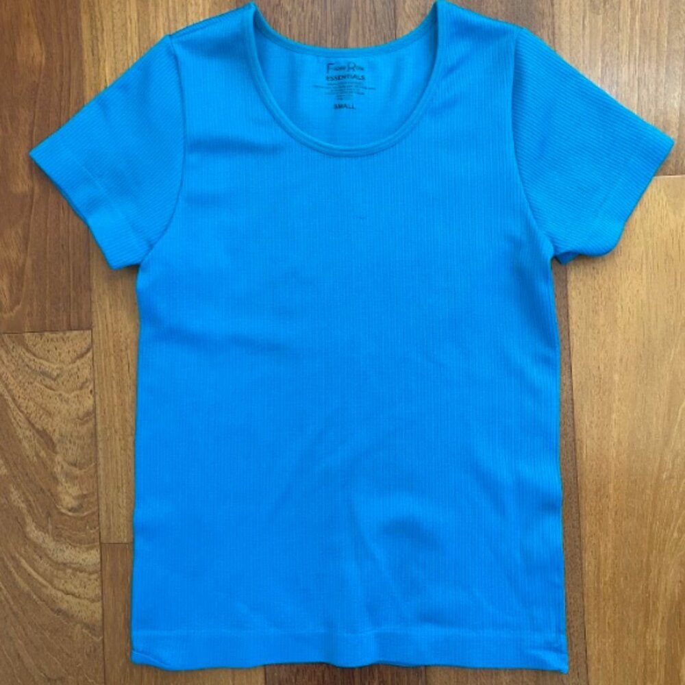 BRAND NEW Knit blue top size small - Faded Rose